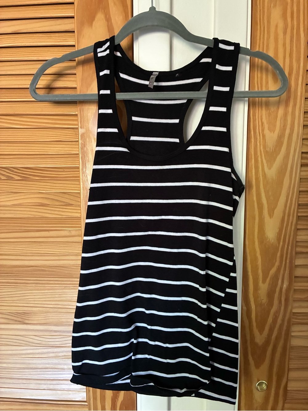Black & White Striped Racerback Tank Top - Women heart & hips size large